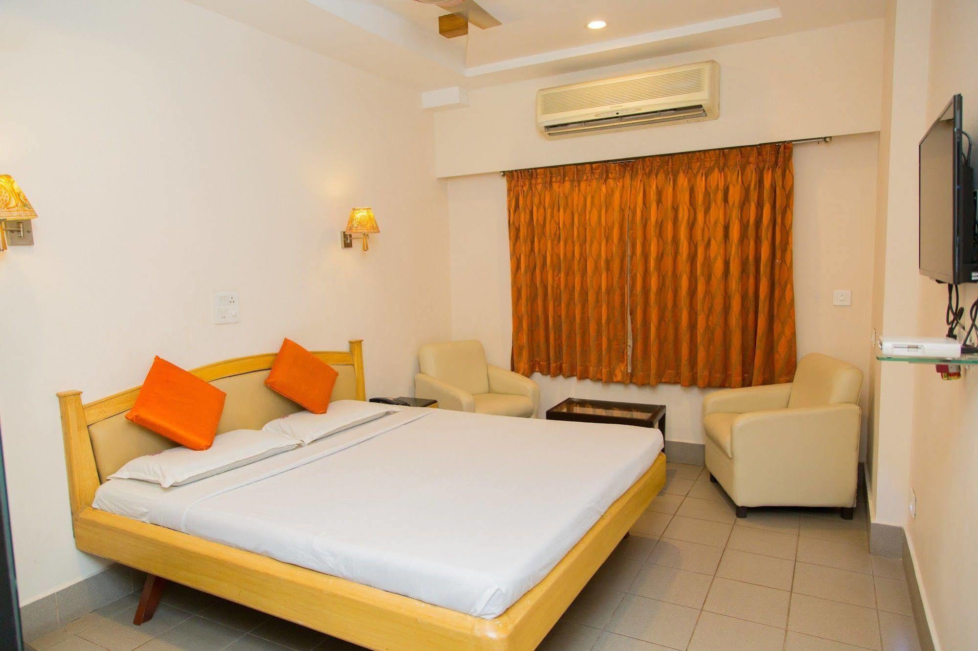 Fabhotel Kinnera Comforts Railway Station Višákhapatnam Exteriér fotografie