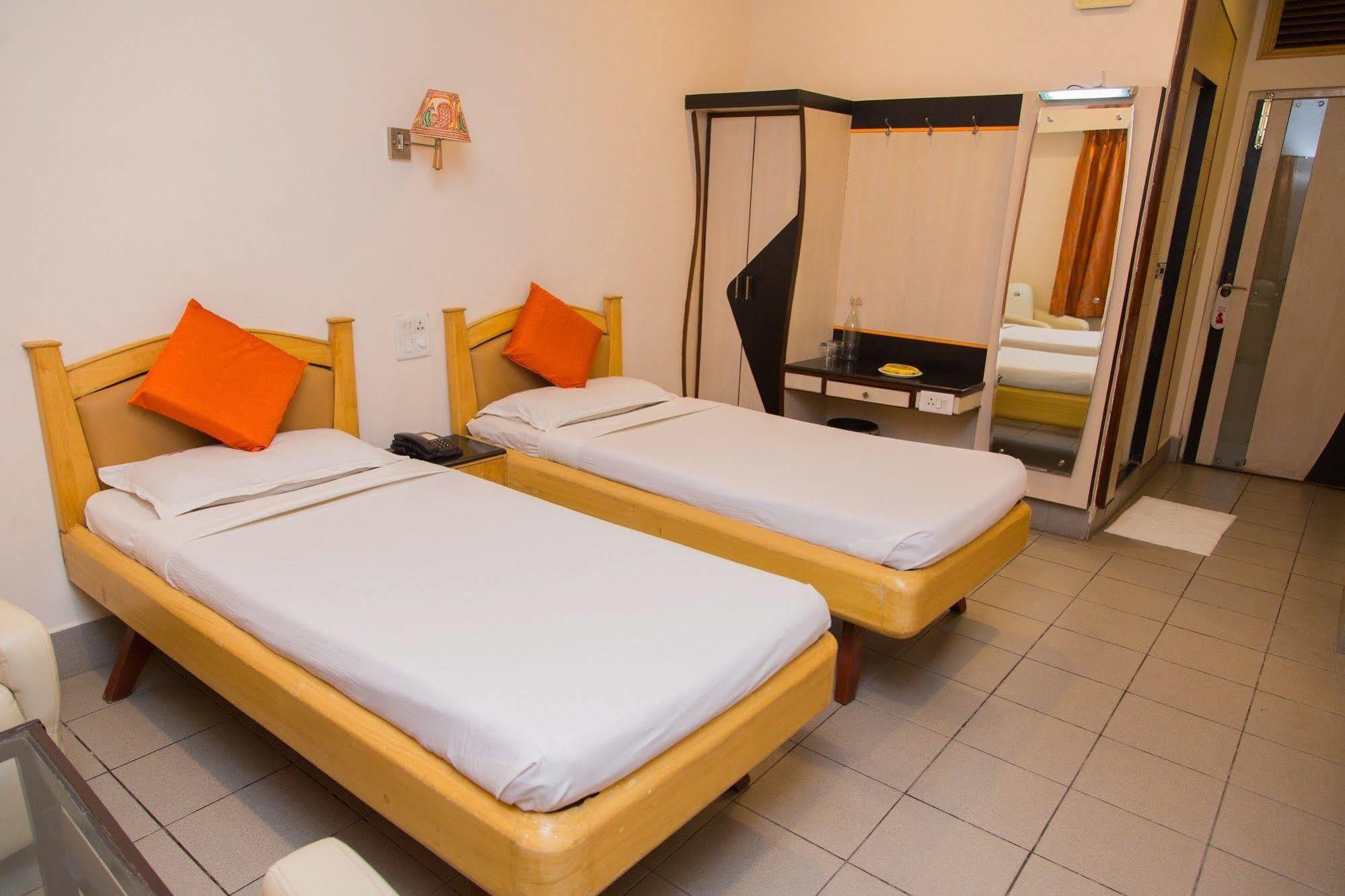 Fabhotel Kinnera Comforts Railway Station Višákhapatnam Exteriér fotografie