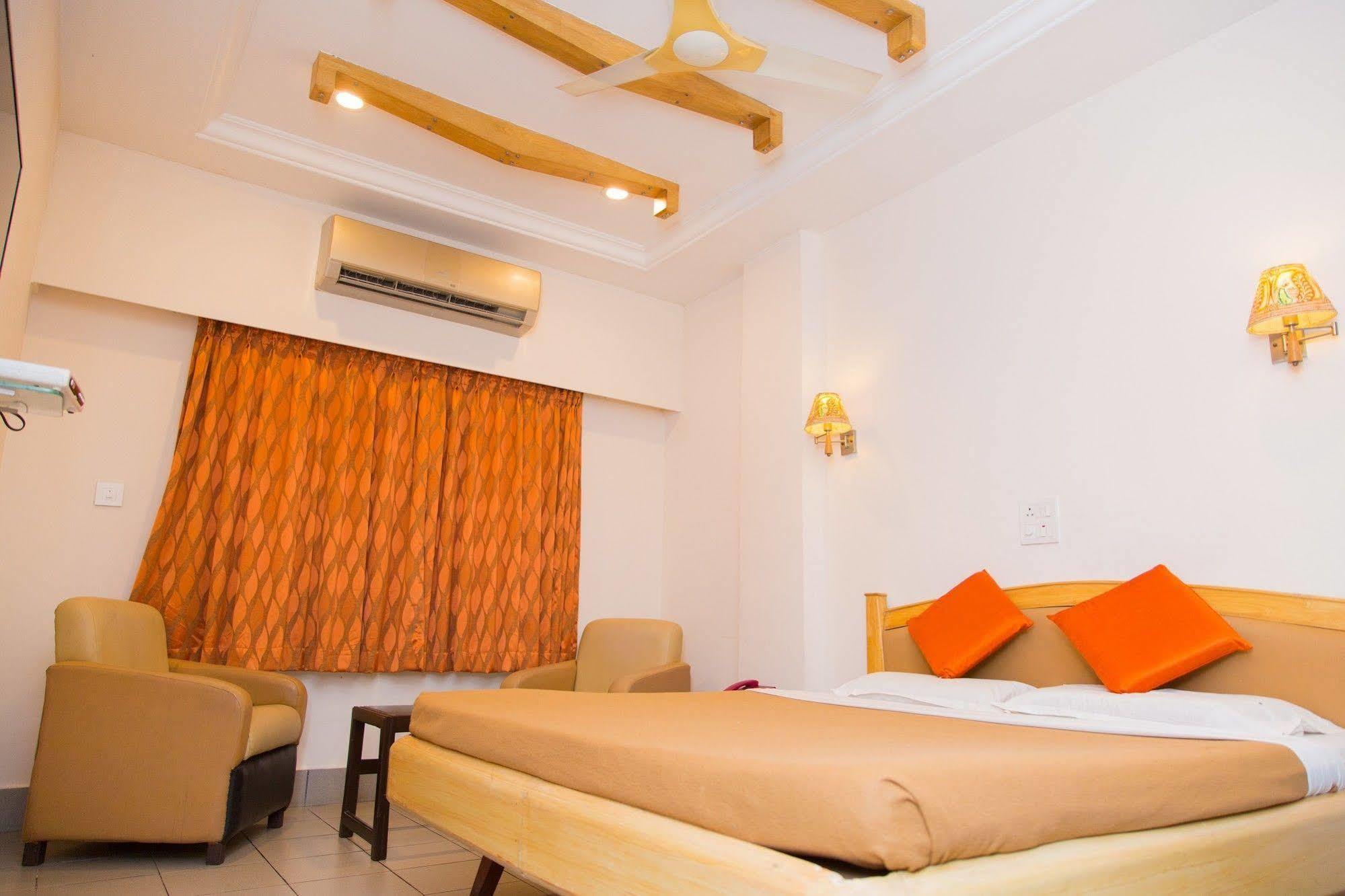 Fabhotel Kinnera Comforts Railway Station Višákhapatnam Exteriér fotografie