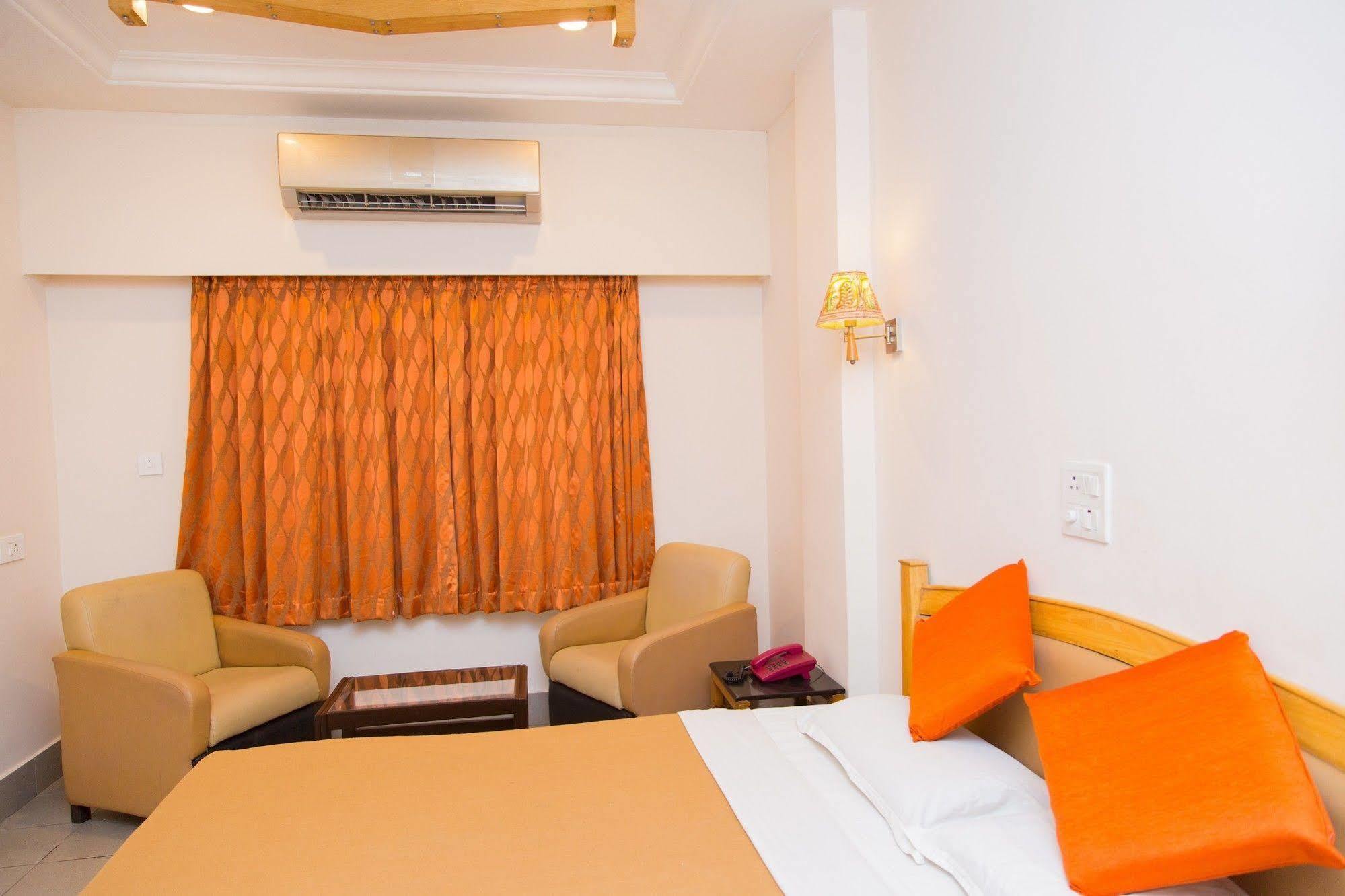 Fabhotel Kinnera Comforts Railway Station Višákhapatnam Exteriér fotografie