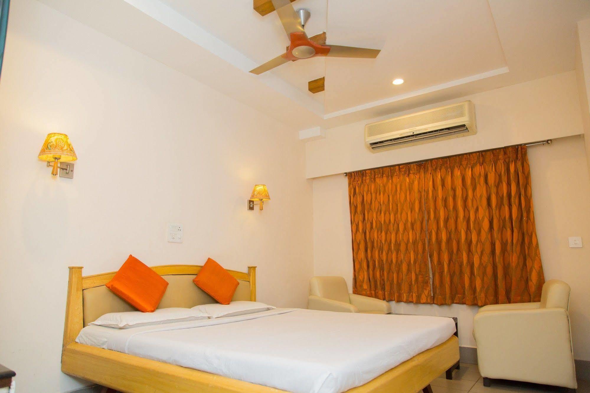 Fabhotel Kinnera Comforts Railway Station Višákhapatnam Exteriér fotografie